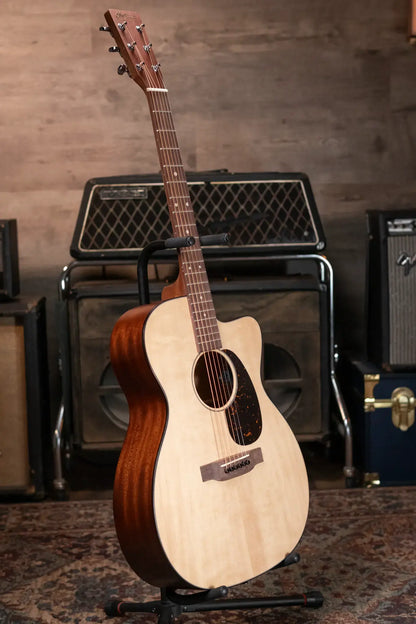 Martin OMC-10E Acoustic/Electric with Gig Bag