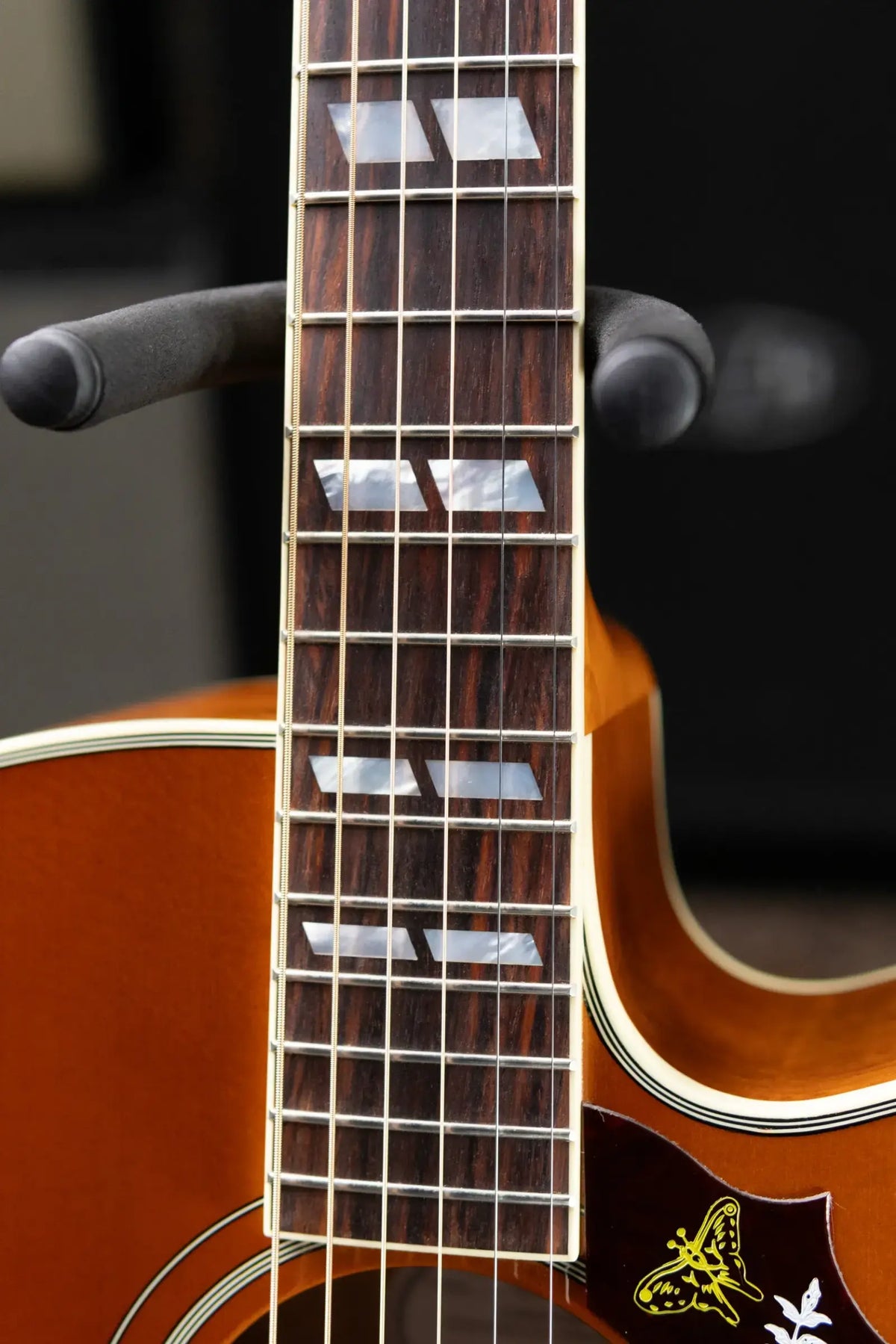 Gibson Hummingbird Standard EC Acoustic/Electric Guitar - Heritage Cherry Sunburst with Hardshell Case