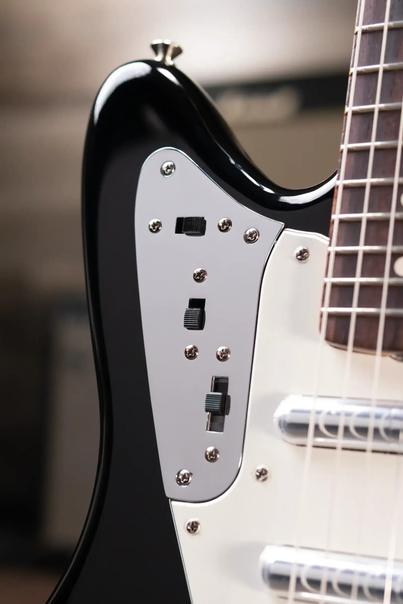 Fender Limited Edition Johnny Marr Signature Special Jaguar Electric Guitar - Black with Hardshell Case