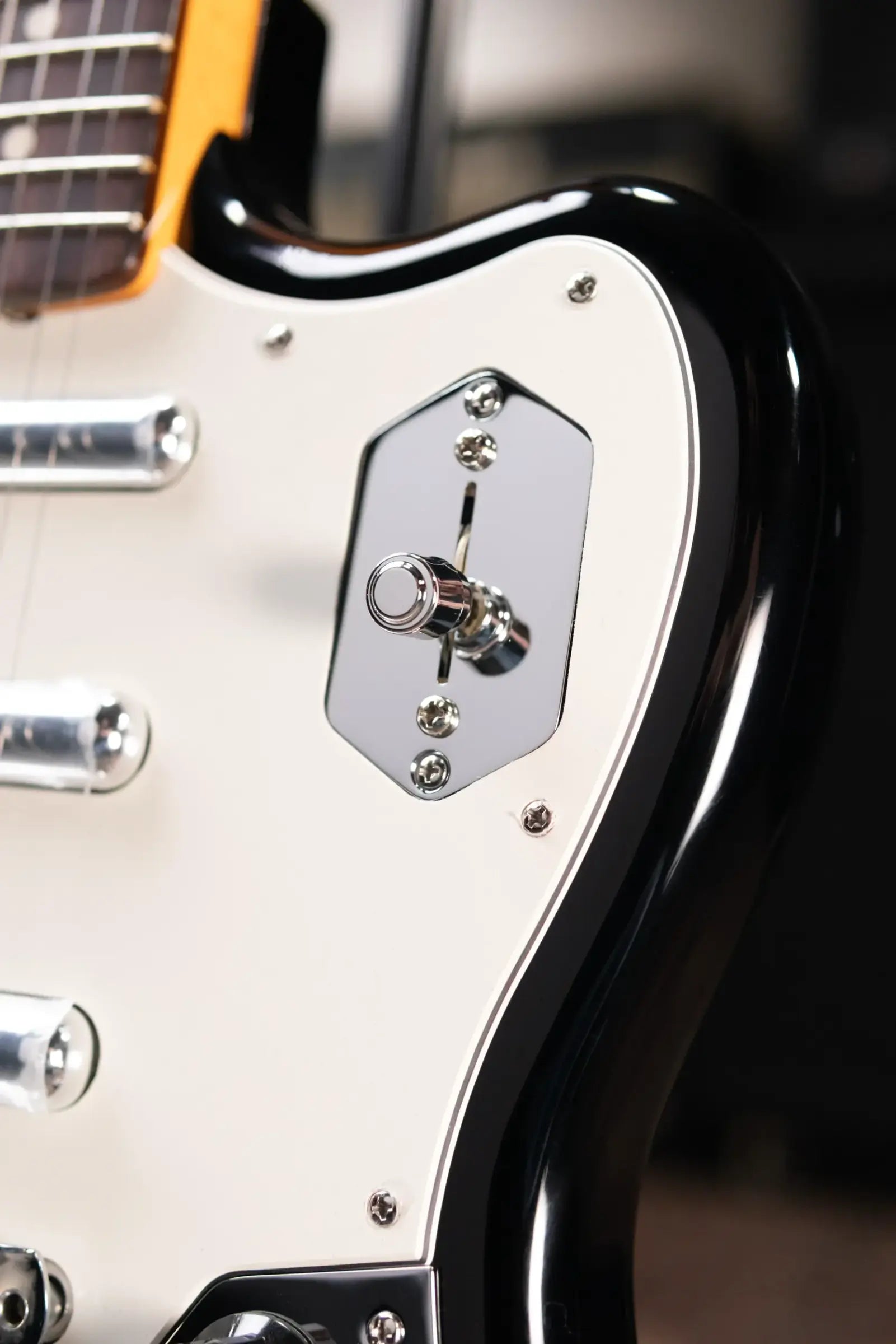 Fender Limited Edition Johnny Marr Signature Special Jaguar Electric Guitar - Black with Hardshell Case