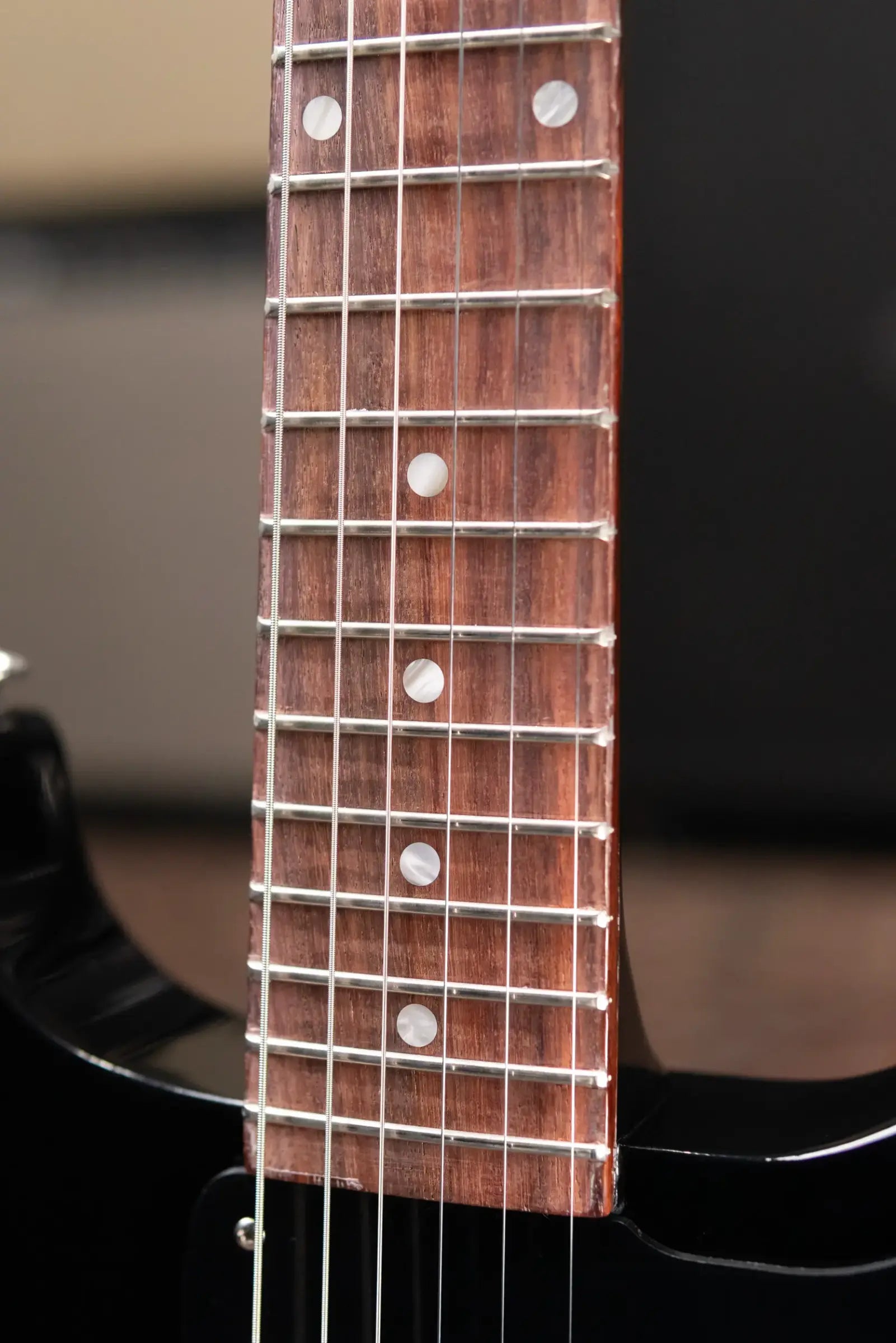 Gibson Les Paul Junior Double Cut Electric Guitar - Ebony with Hardshell Case