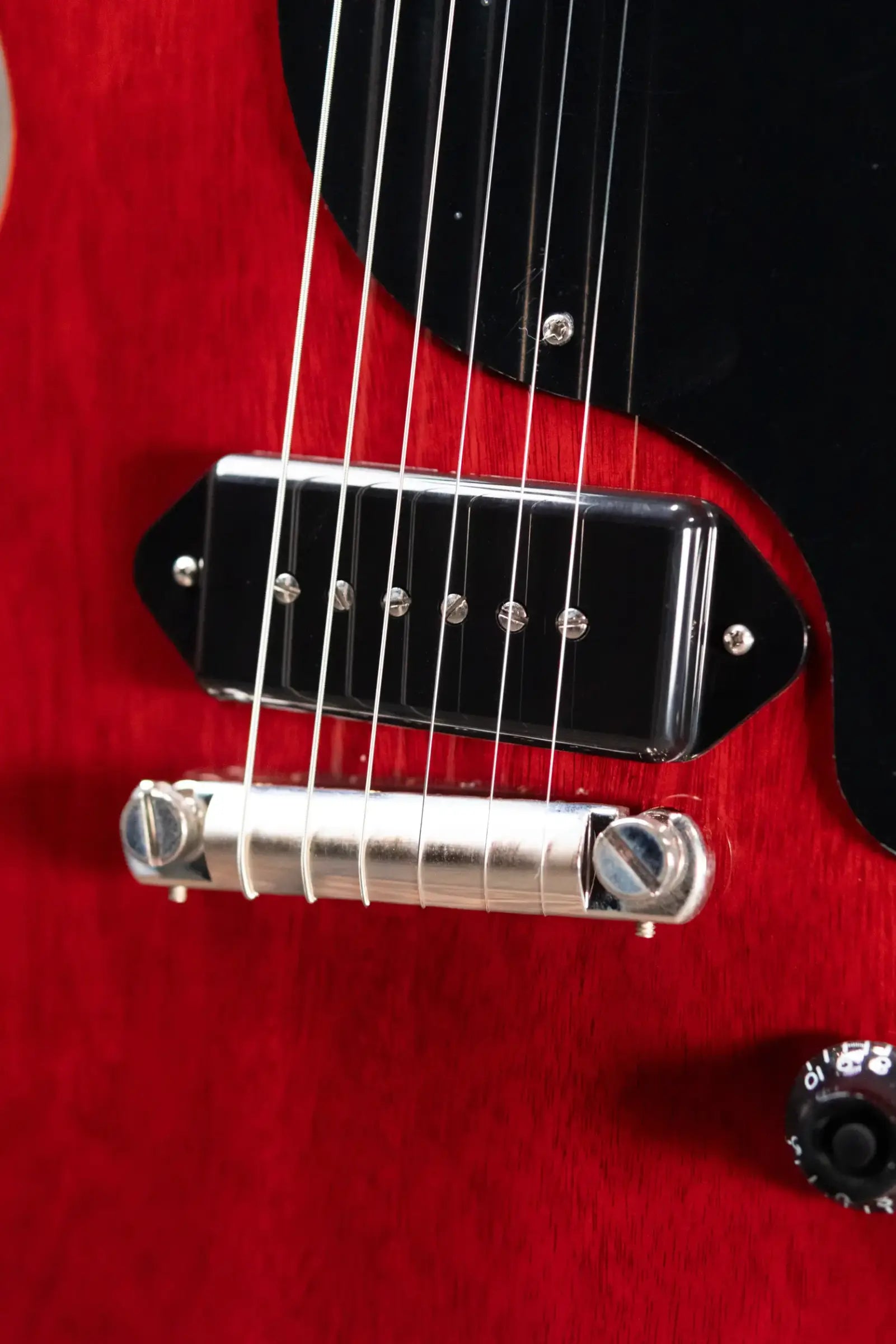 Gibson Les Paul Junior Double Cut Electric Guitar - Vintage Cherry with Hardshell Case