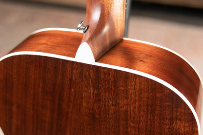 Martin 000-13E Retro Acoustic/Electric Guitar - Spruce/Walnut with Gig Bag