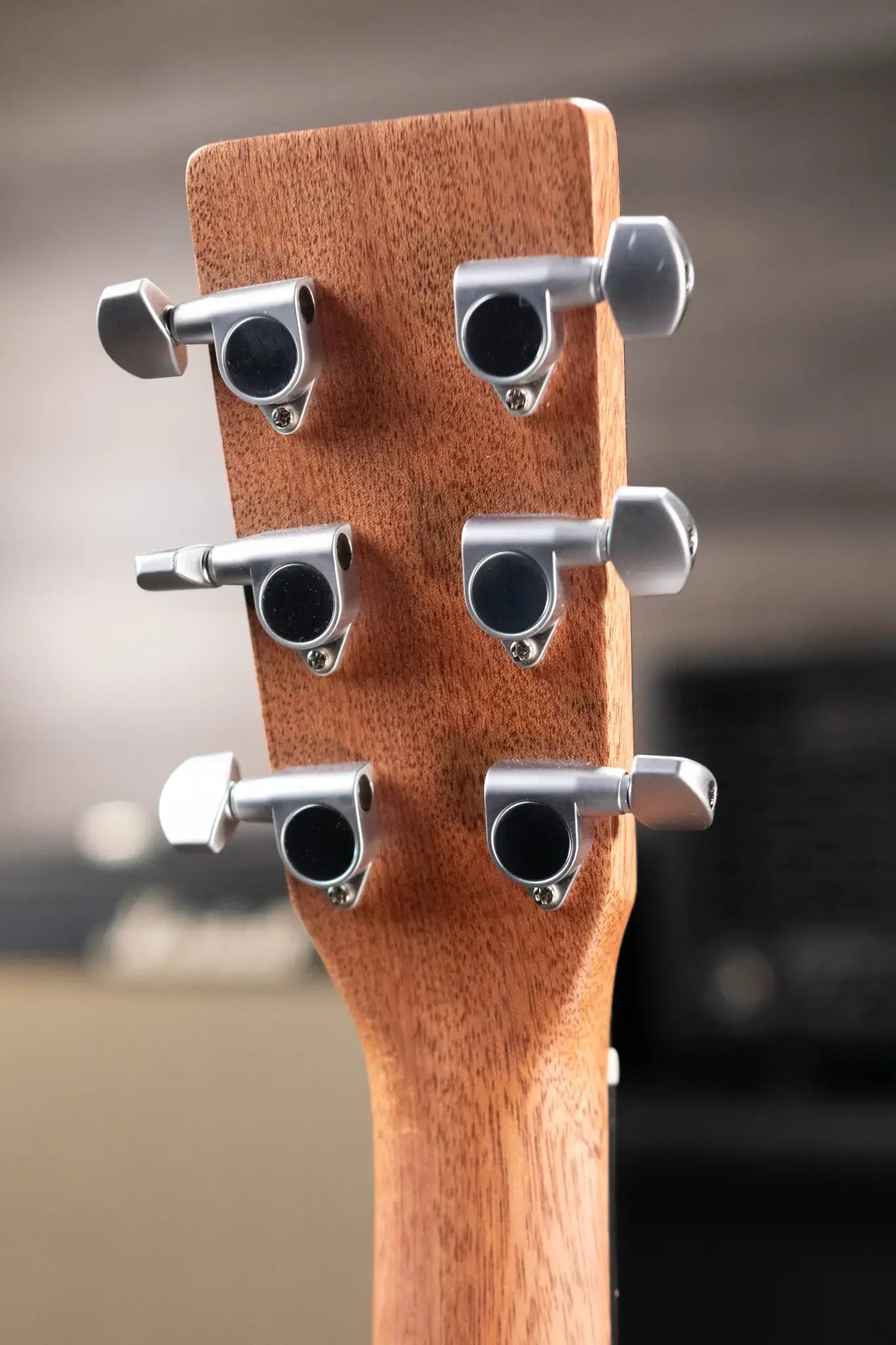 Martin OMC-10E Modern Acoustic/Electric Guitar - 1935 Sunburst with Gig Bag