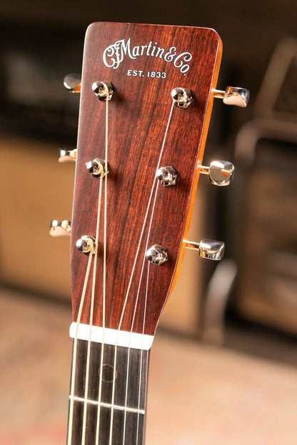 Martin D-18 Molly Tuttle Signature Acoustic Guitar - Vintage Sunburst with Hardshell Case