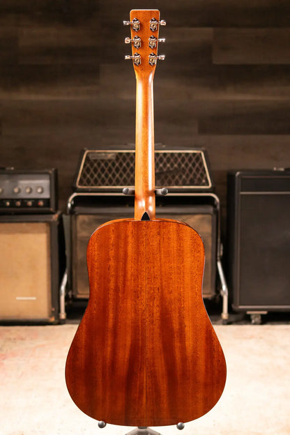 Martin D-18 Molly Tuttle Signature Acoustic Guitar - Vintage Sunburst with Hardshell Case
