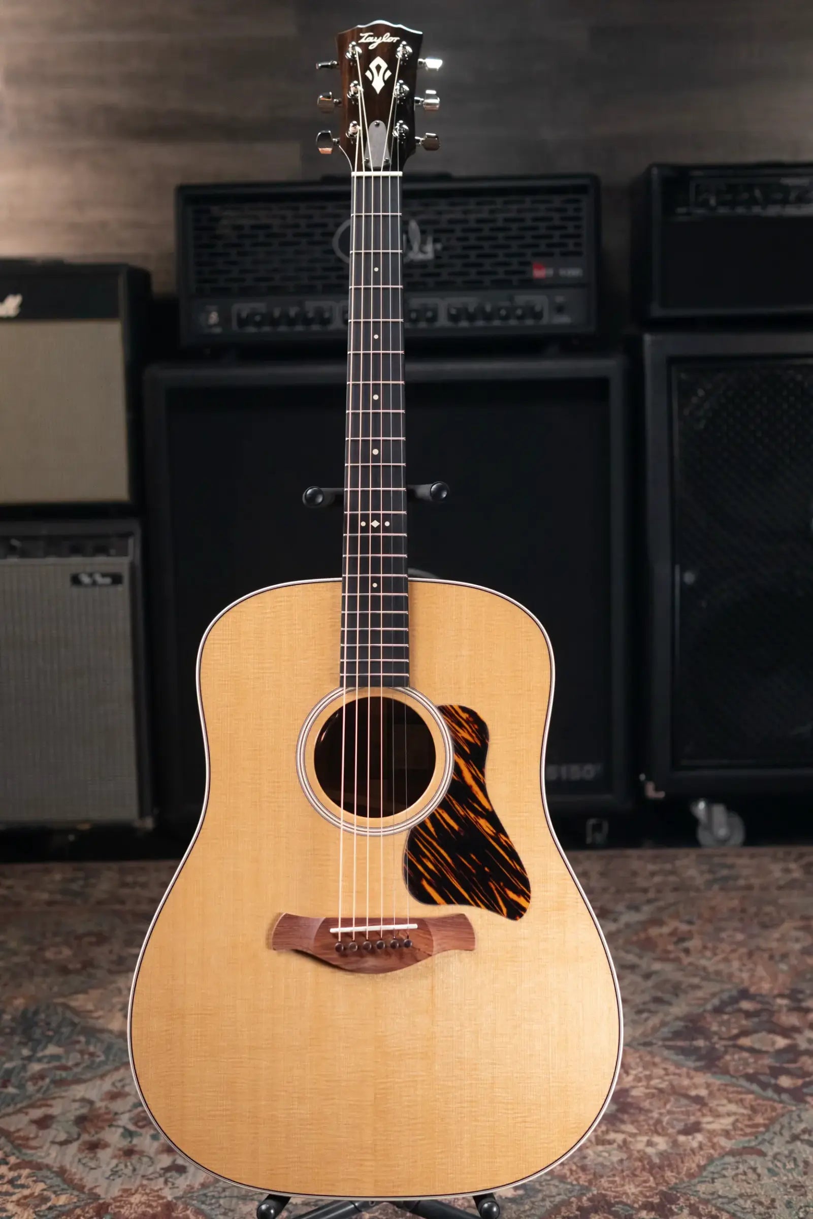 Taylor Gold Label 510e Dreadnought Acoustic/Electric Guitar with Hardshell Case