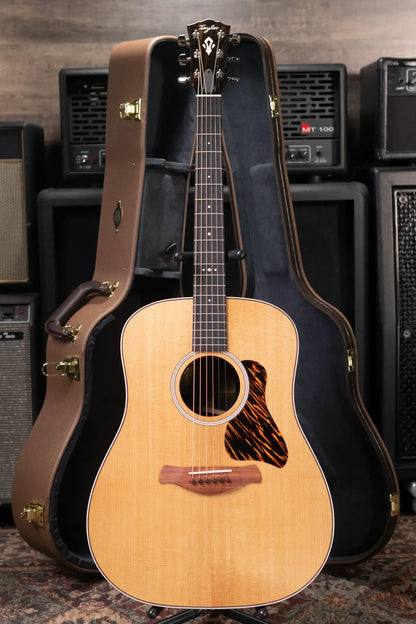 Taylor Gold Label 710e Dreadnought Acoustic/Electric Guitar with Hardshell Case