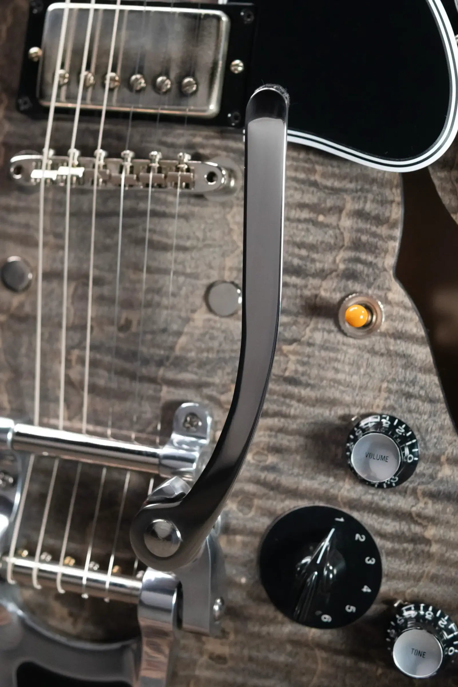 Gibson Custom Shop Limited Edition 1959 ES-355 Figured Gary Clark Jr Signature Bigsby VOS Semi-Hollow Electric Guitar - Cobra Burst with Hardshell Case