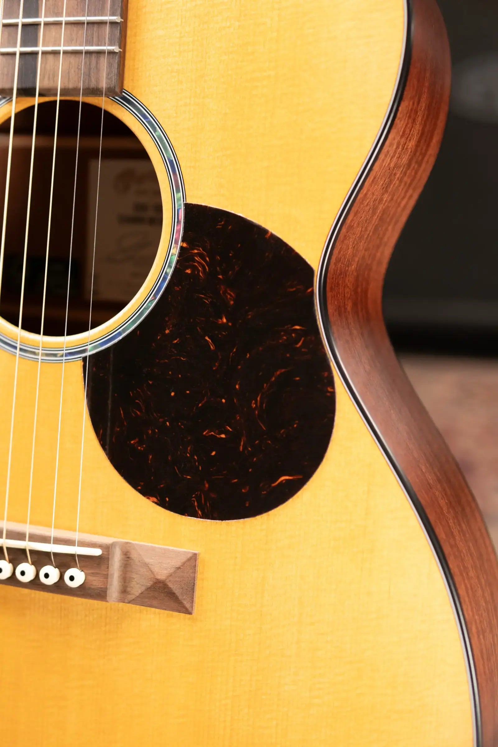 Martin 000-10E Shawn Mendes Signature Acoustic/Electric Guitar with Gig Bag