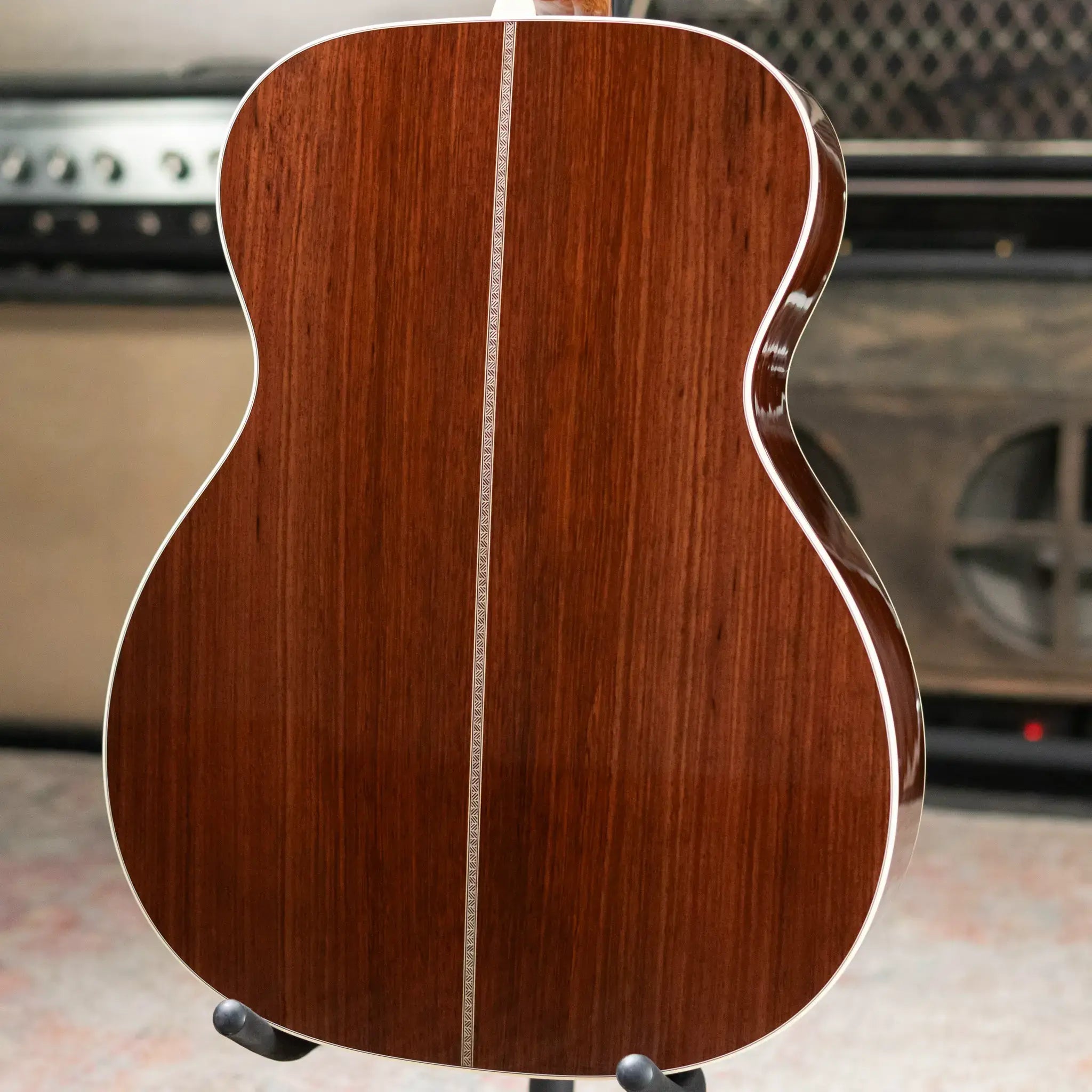Martin 000-EC Eric Clapton Signature 30th Anniversary Acoustic Guitar with Hardshell Case