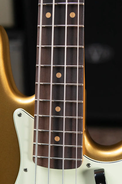 Fender Vintera III Early '60s Jazz Bass - Aztec Gold with Gig Bag - Demo