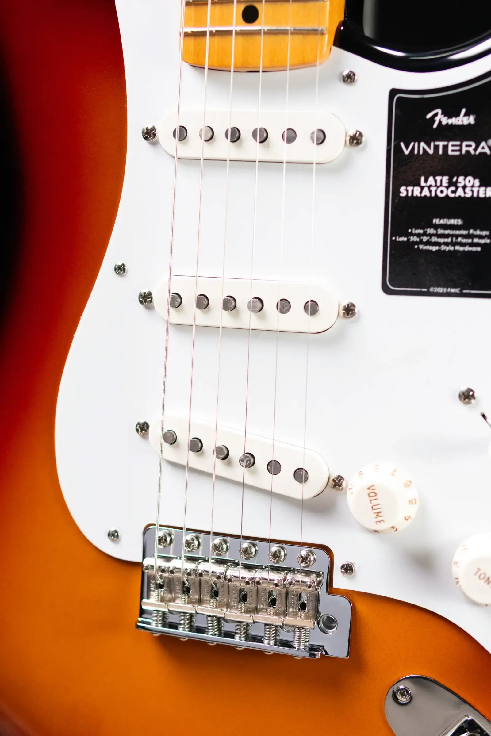 Fender Vintera III Late '50s Stratocaster Electric Guitar - 3-Color Sunburst with Gig Bag