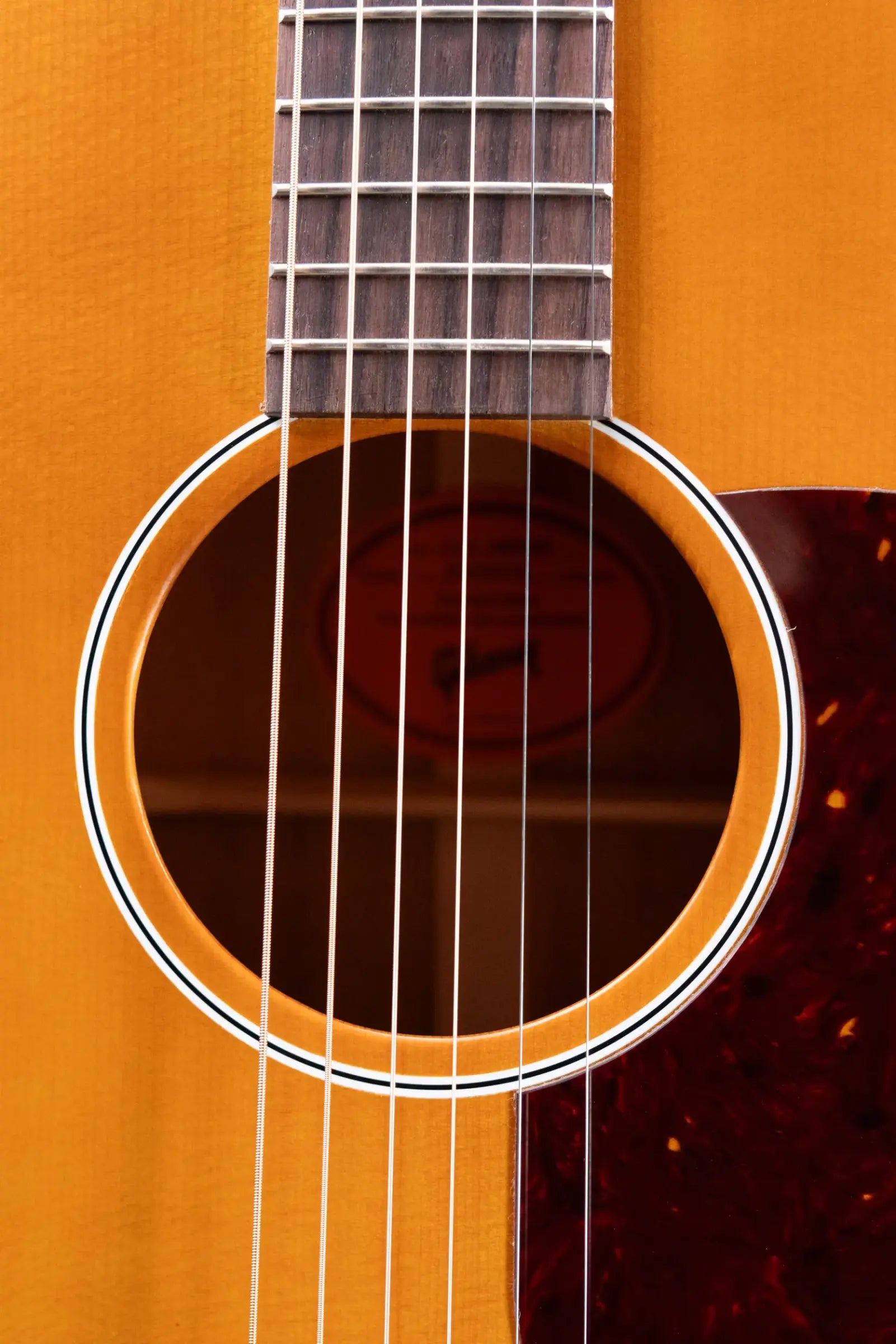 Gibson Century Collection L-00 12-Fret Acoustic Guitar - Vintage Amber with Hardshell Case