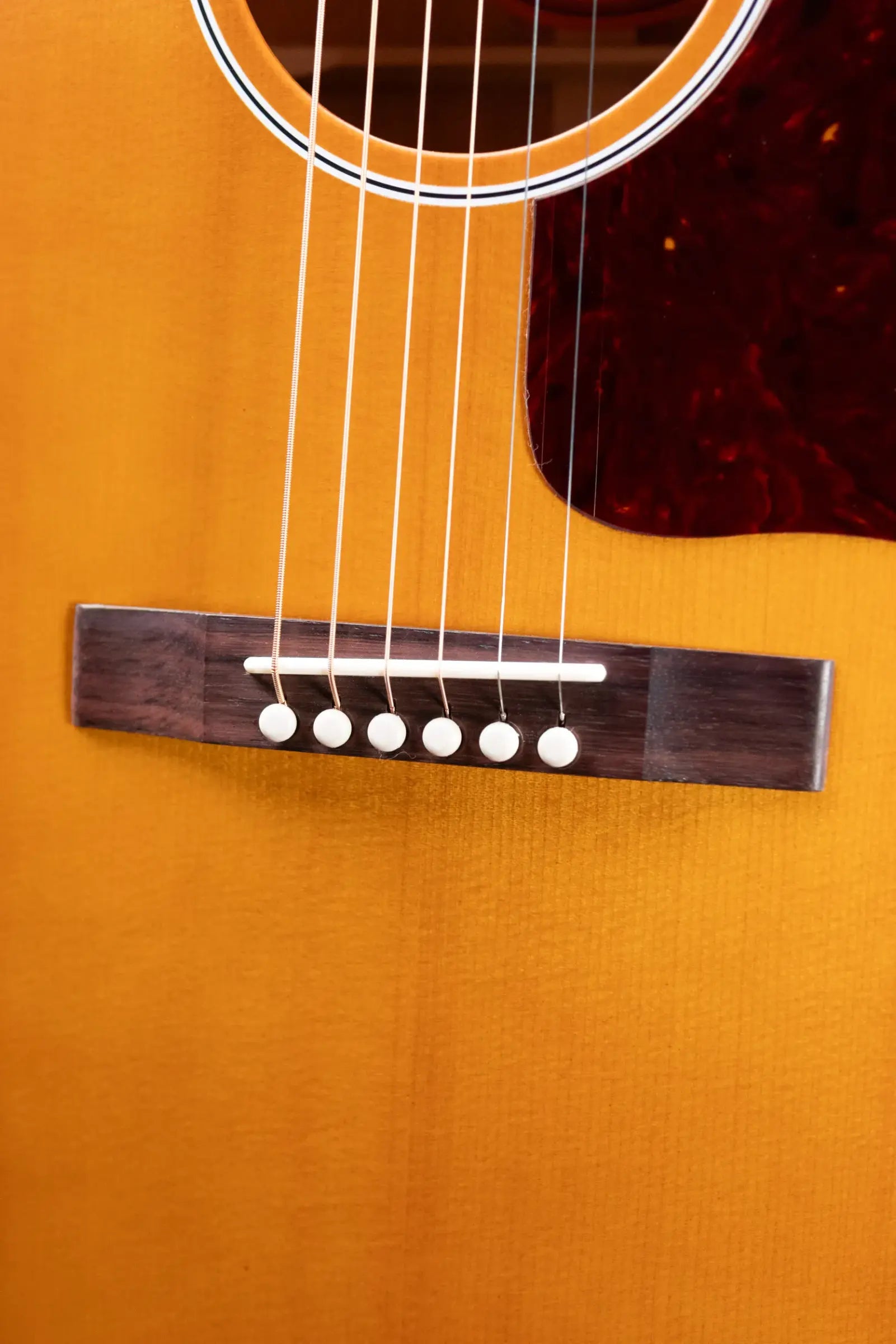 Gibson Century Collection L-00 12-Fret Acoustic Guitar - Vintage Amber with Hardshell Case