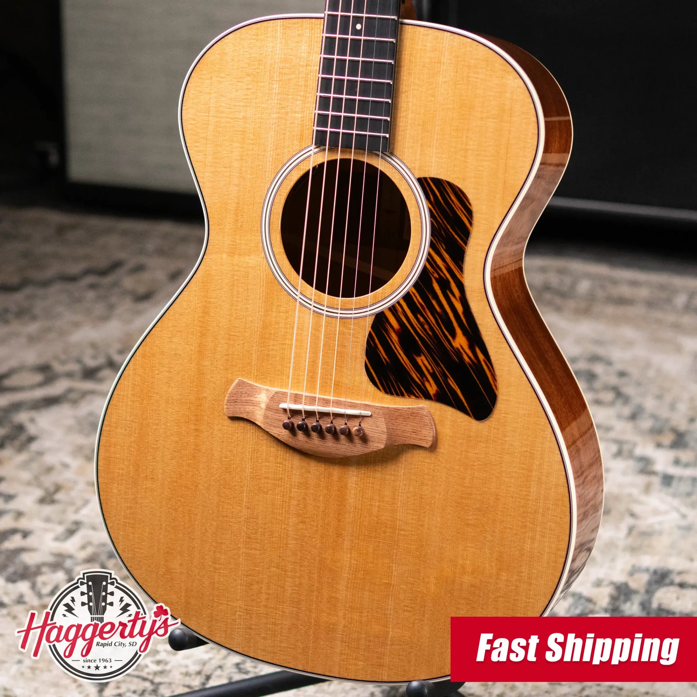 Taylor Gold Label 512e Grand Concert Acoustic/Electric Guitar - Natural with Hardshell Case