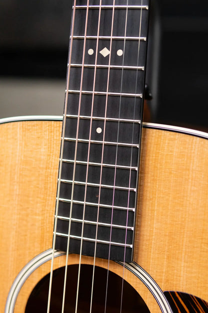 Taylor Gold Label 512e Grand Concert Acoustic/Electric Guitar - Natural with Hardshell Case