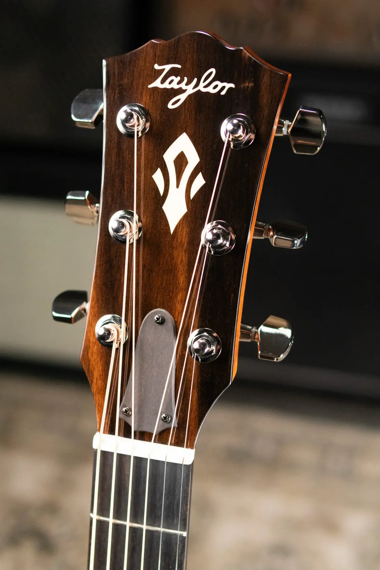 Taylor Gold Label 712e Grand Concert Acoustic/Electric Guitar - Natural with Hardshell Case