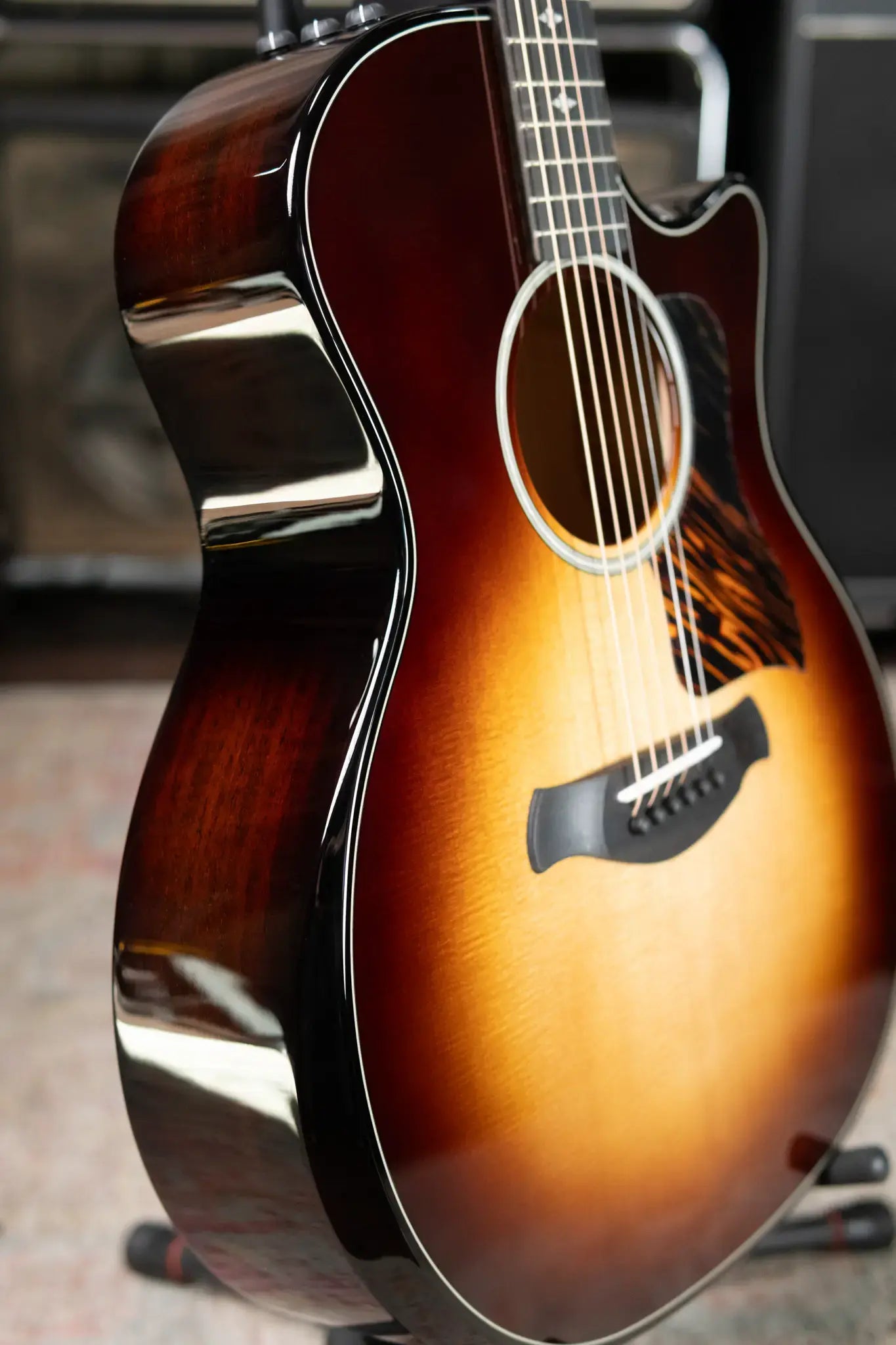 Taylor Builder's Edition 514ce Grand Auditorium Acoustic/Electric Guitar - Kona Burst Top with Hardshell Case - Floor Model
