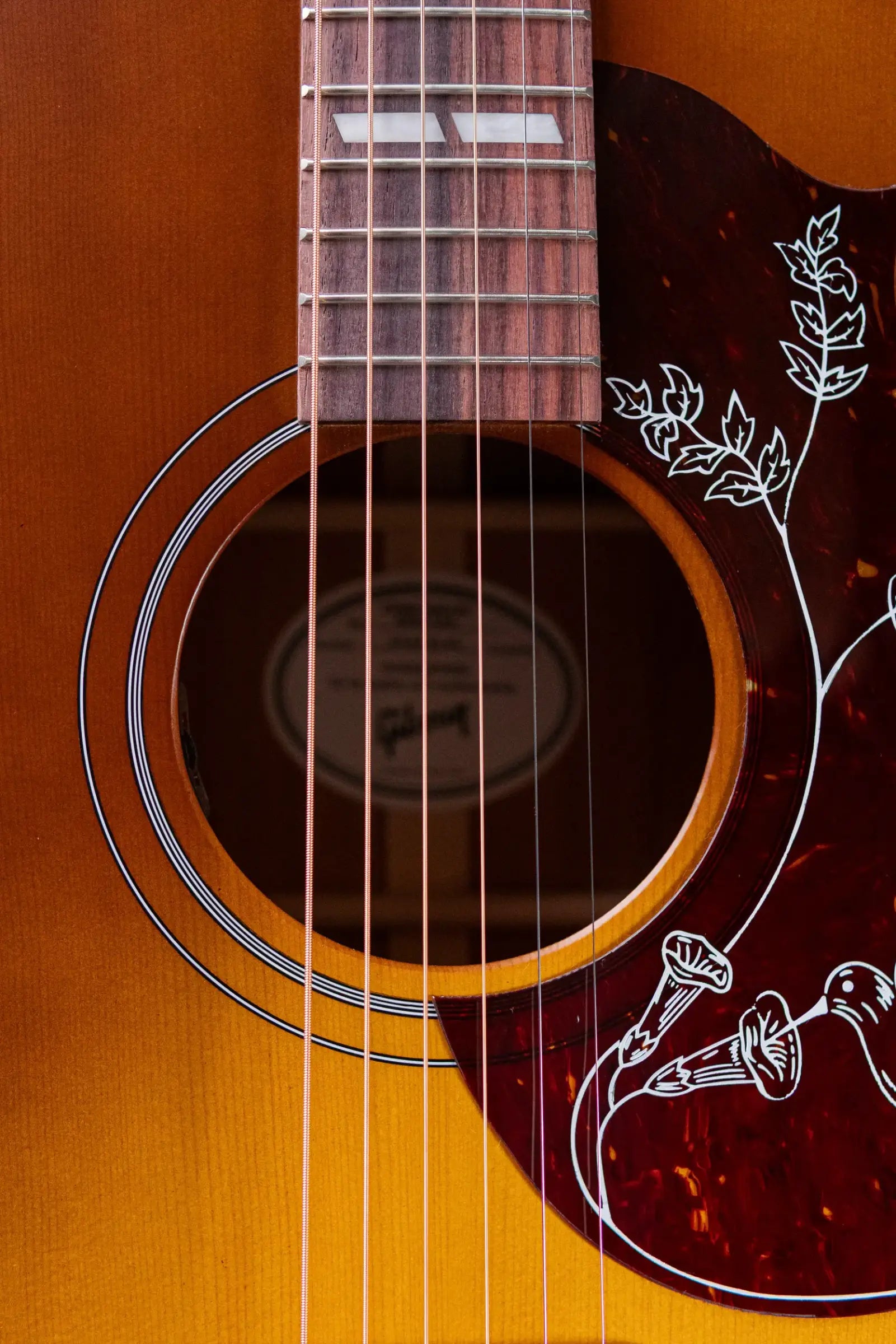 Gibson Hummingbird Special Dreadnought Acoustic/Electric Guitar - Honey Burst Satin with Gig Bag