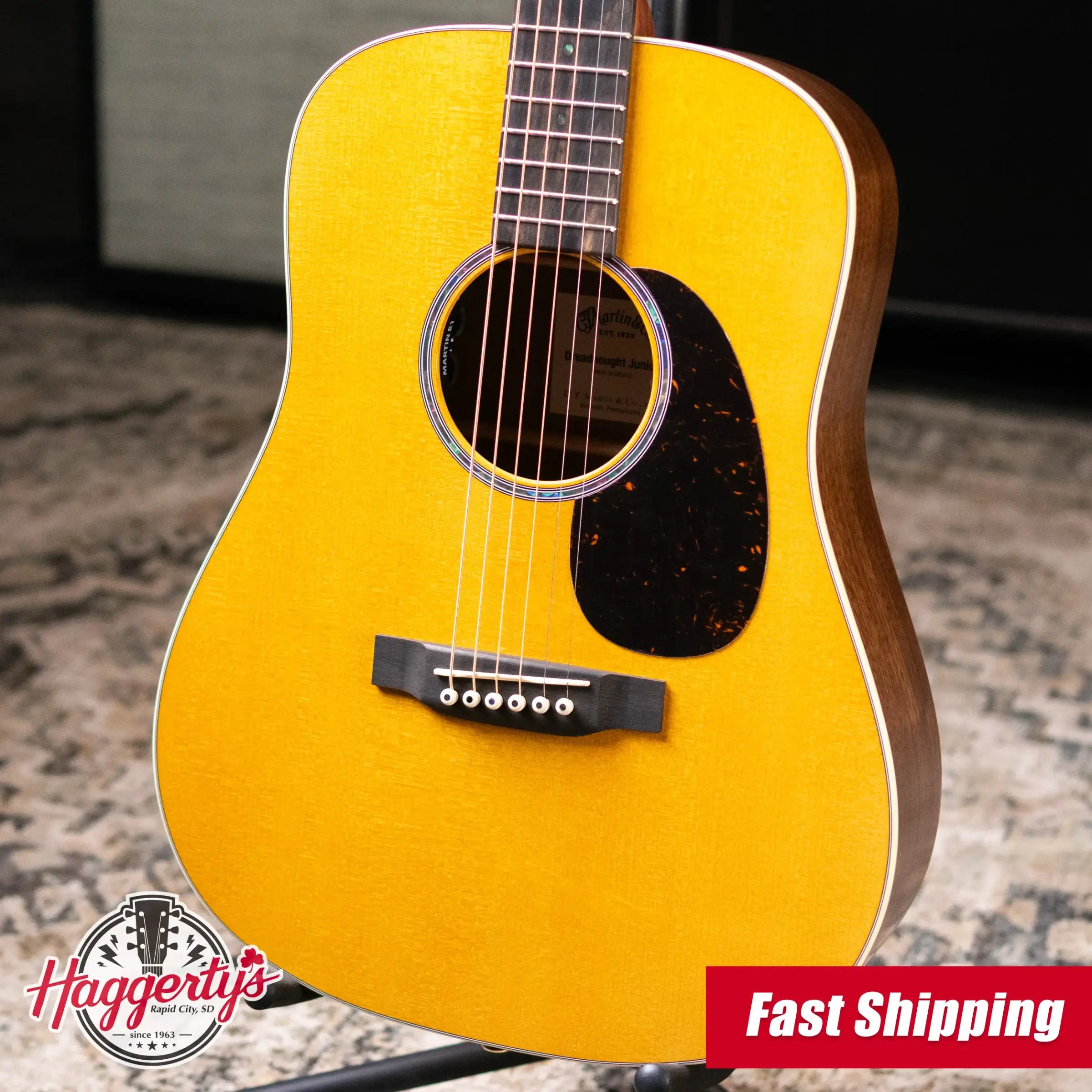 Martin D Jr-E Dreadnought Junior Walnut Acoustic/Electric Guitar with Gig Bag