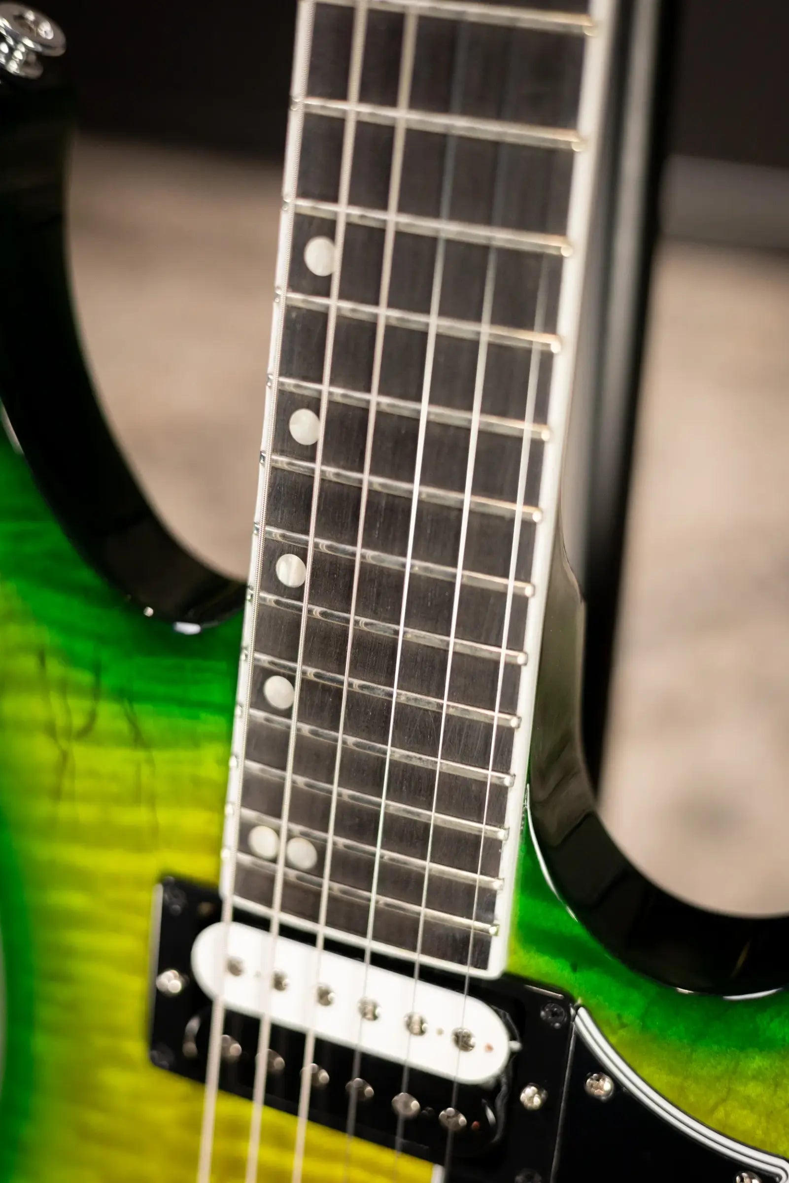 Gibson Victory Floyd Rose Electric Guitar - Iguana Burst with Hardshell Case