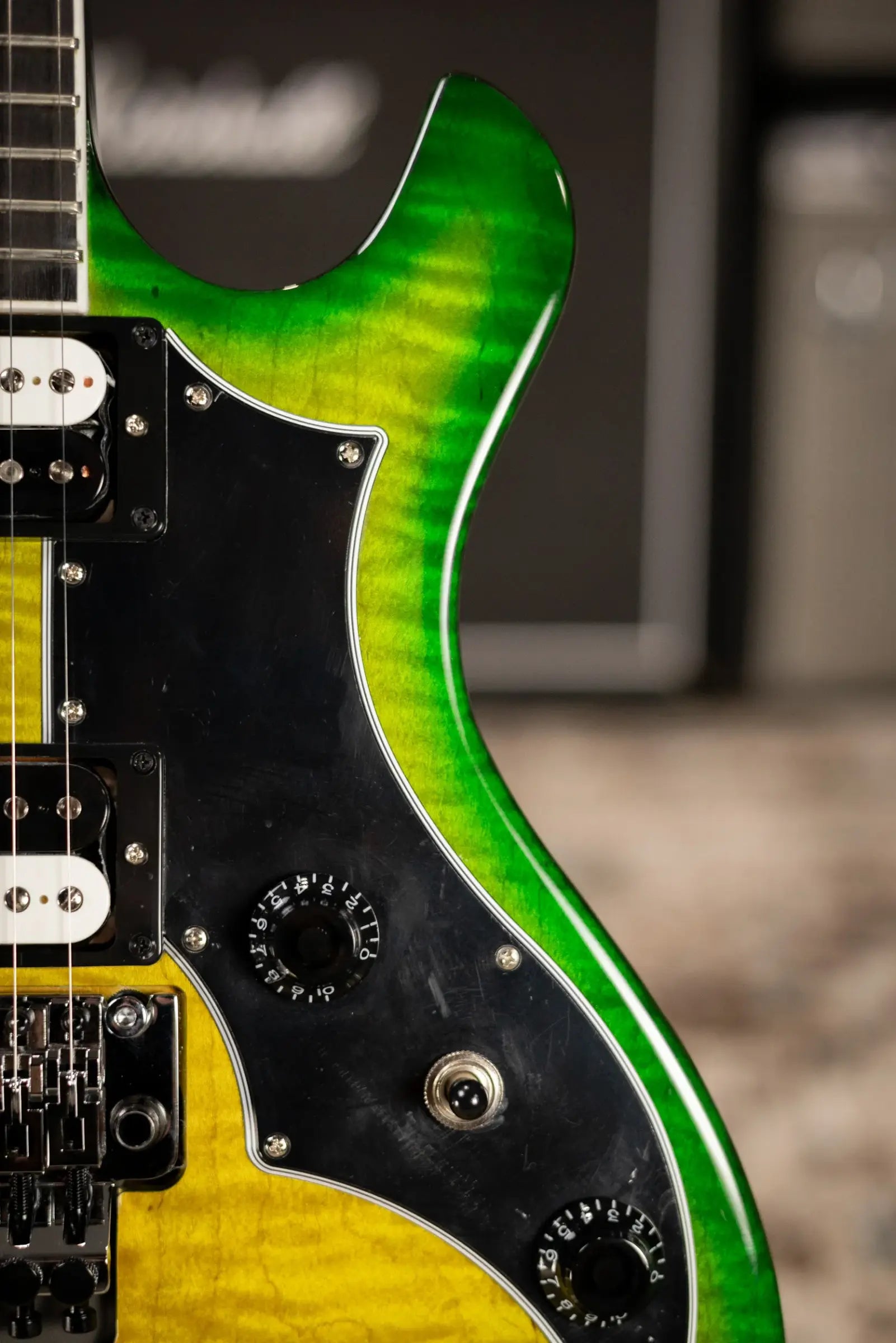 Gibson Victory Floyd Rose Electric Guitar - Iguana Burst with Hardshell Case