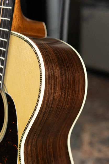 Martin Custom Shop 0-28 Limited Edition Acoustic Guitar with Hardshell Case