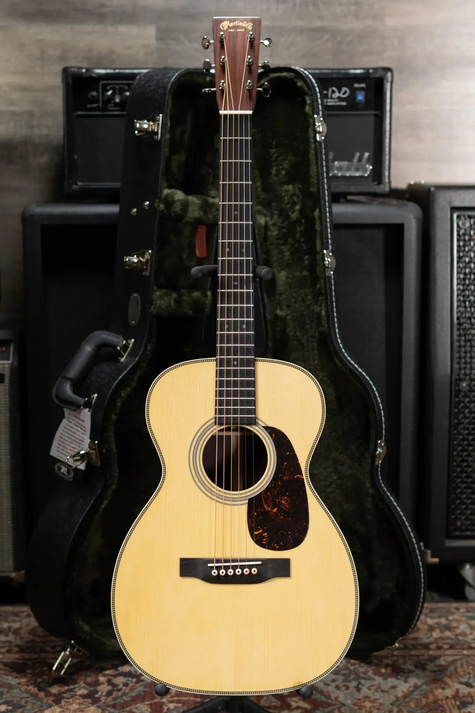Martin Custom Shop 0-28 Limited Edition Acoustic Guitar with Hardshell Case