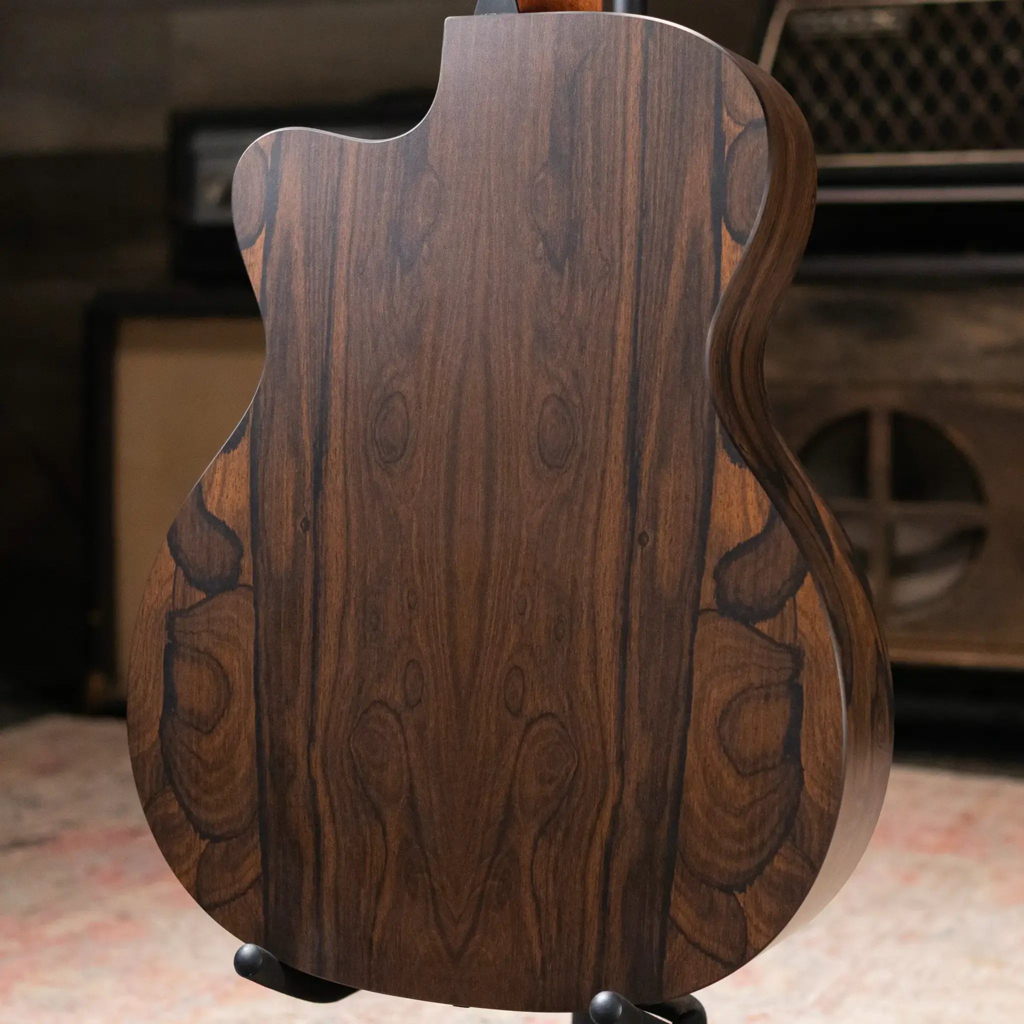 Martin OMC-X2E Ziricote Special Acoustic/Electric Guitar with Gig Bag