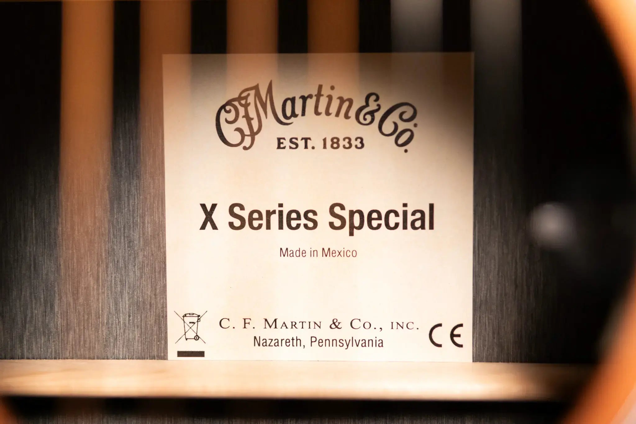 Martin OMC-X2E Ziricote Special Acoustic/Electric Guitar with Gig Bag
