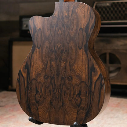 Martin OMC-X2E Ziricote Special Acoustic/Electric Guitar with Gig Bag