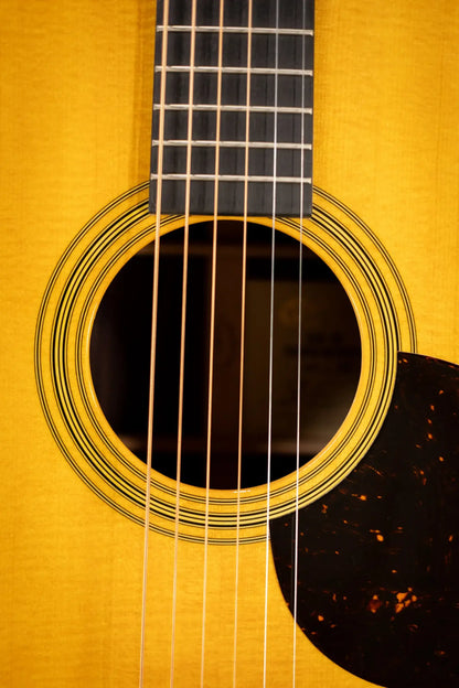 Martin 000-28 Shawn Mendes Signature Acoustic Guitar with Hardshell Case