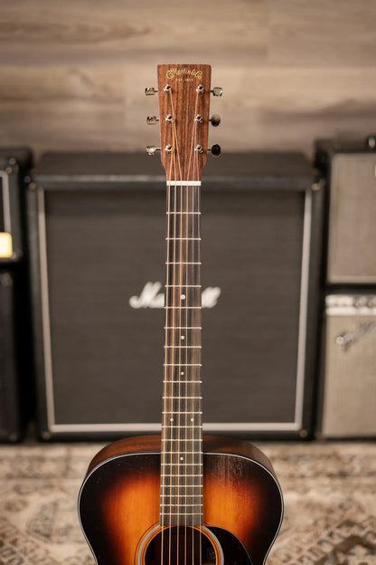 Martin 00-10E Retro Joe Bonamassa Signature Acoustic/Electric Guitar - Burst with Gig Bag