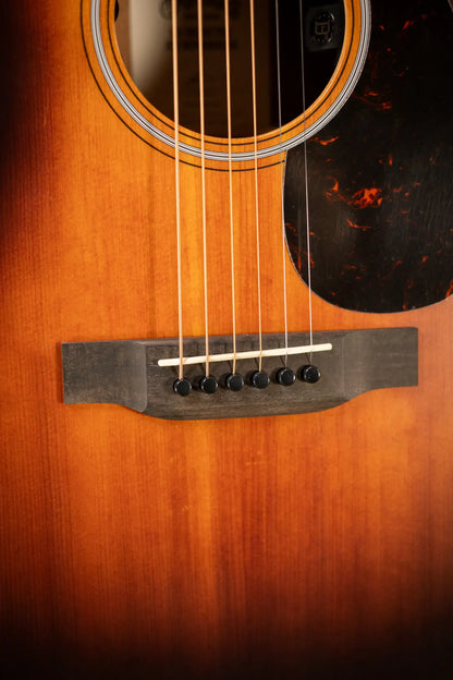 Martin 00-10E Retro Joe Bonamassa Signature Acoustic/Electric Guitar - Burst with Gig Bag