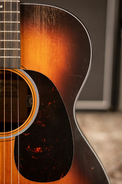 Martin 00-10E Retro Joe Bonamassa Signature Acoustic/Electric Guitar - Burst with Gig Bag