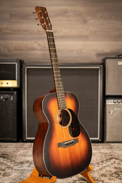 Martin 00-10E Retro Joe Bonamassa Signature Acoustic/Electric Guitar - Burst with Gig Bag