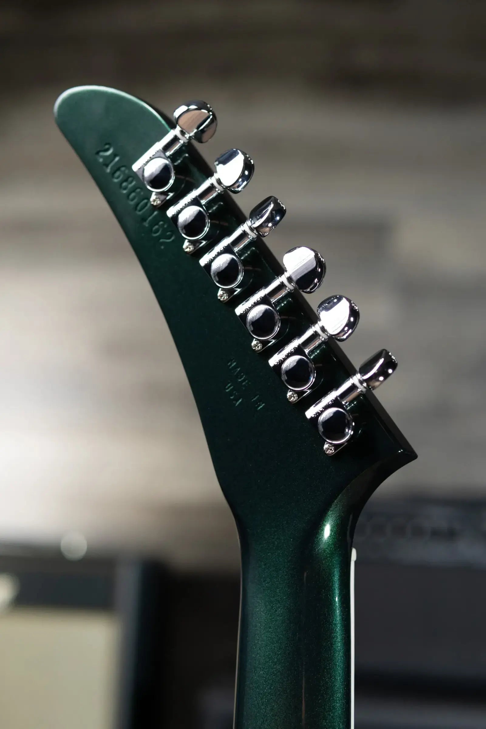 Gibson Victory Baritone Electric Guitar - British Racing Green with Hardshell Case