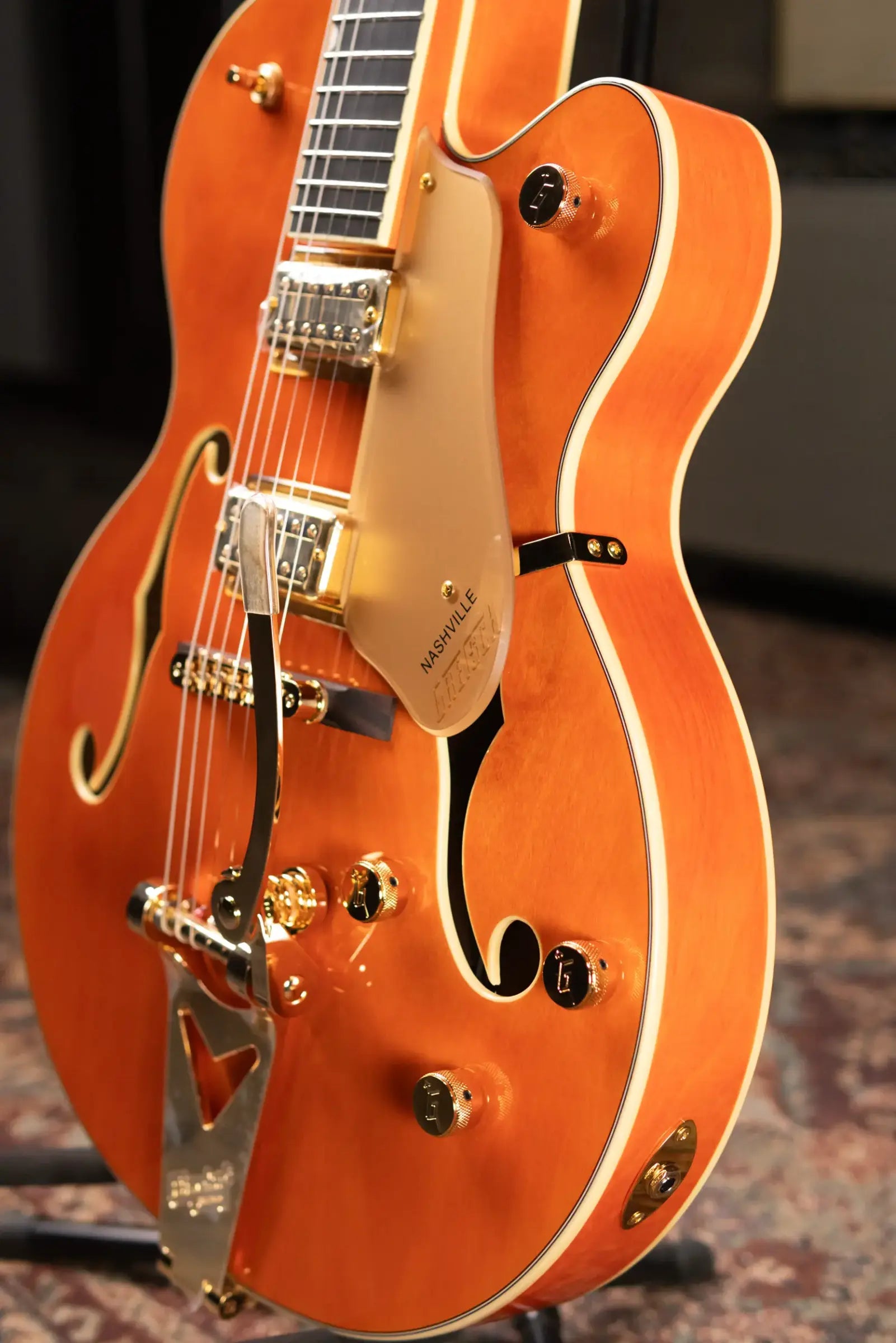 Gretsch Synchromatic Nashville Hollow Body Single-Cut with Bigsby Electric Guitar - 50's Orange Stain with Hardshell Case