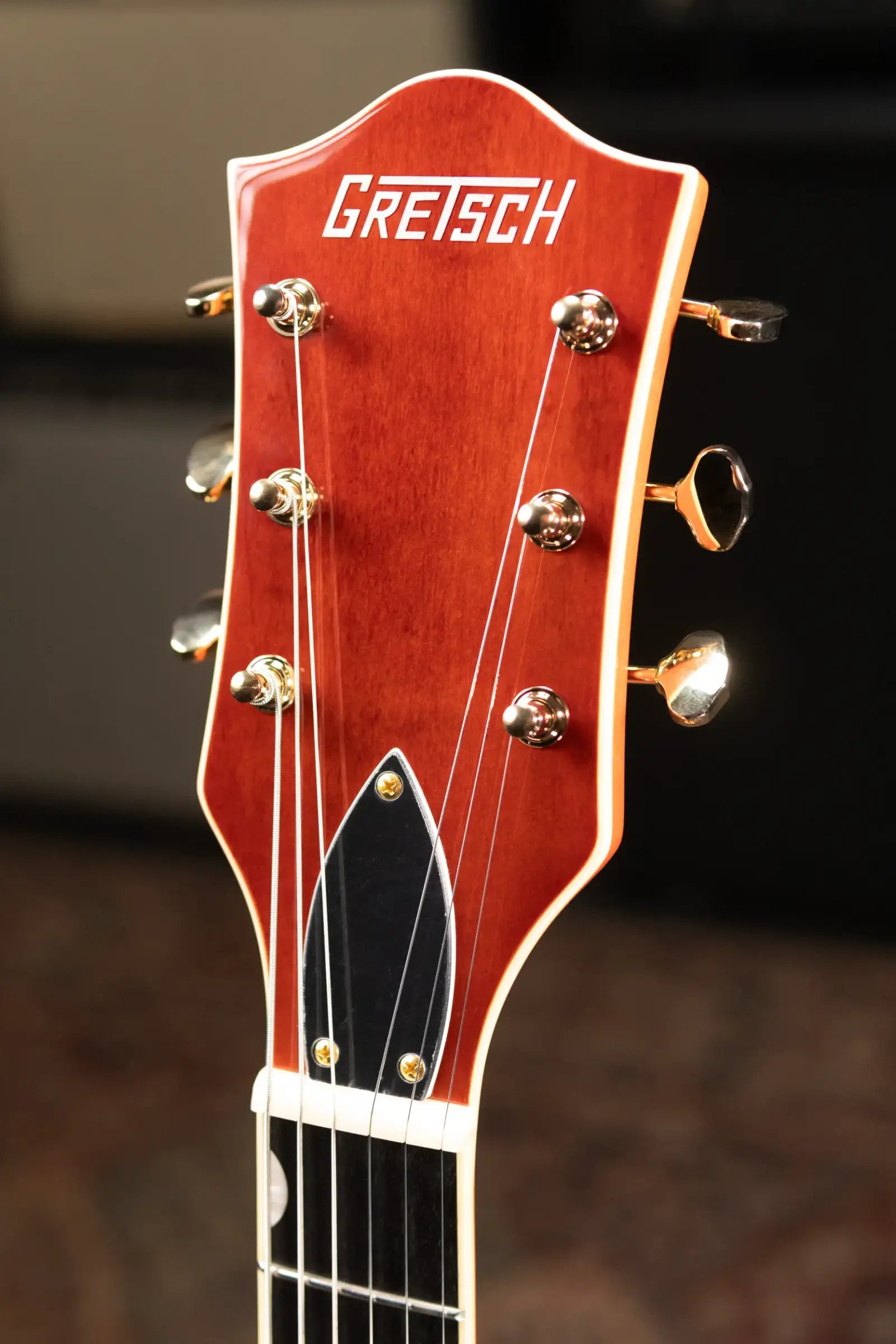 Gretsch Synchromatic Nashville Hollow Body Single-Cut with Bigsby Electric Guitar - 50's Orange Stain with Hardshell Case