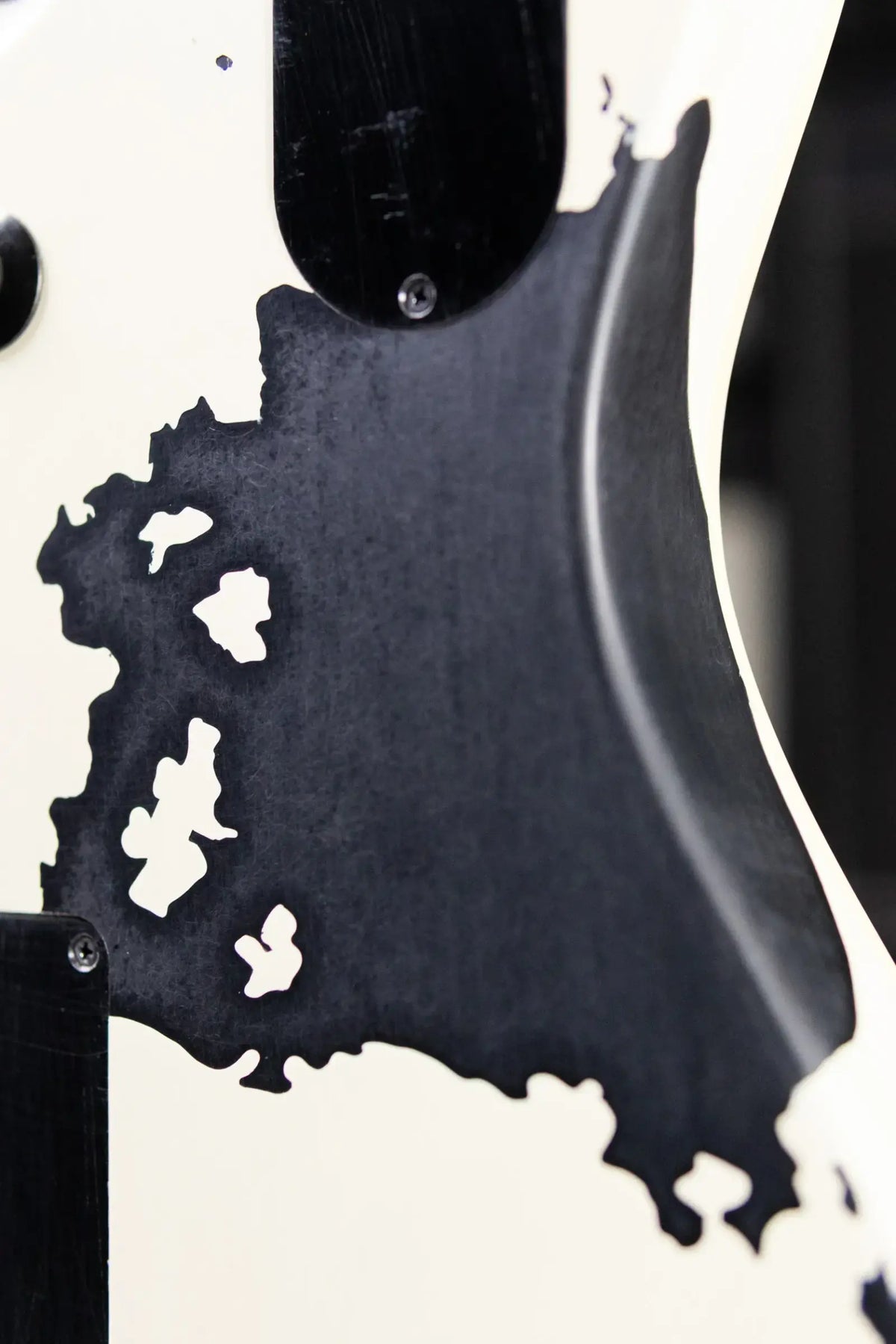 EVH Limited Edition Wolfgang Special Striped Series Electric Guitar - Distressed Ivory