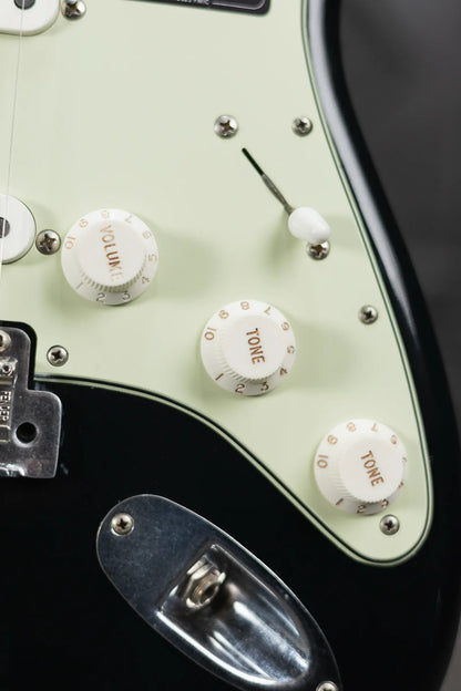 Fender Vintera II Road Worn '60s Stratocaster Electric Guitar, Maple Fingerboard - Black with Hardshell Case