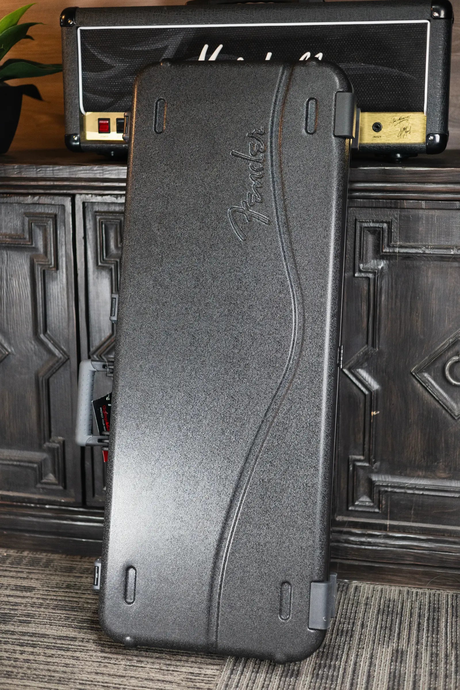 Fender Vintera II Road Worn '60s Stratocaster Electric Guitar, Maple Fingerboard - Black with Hardshell Case