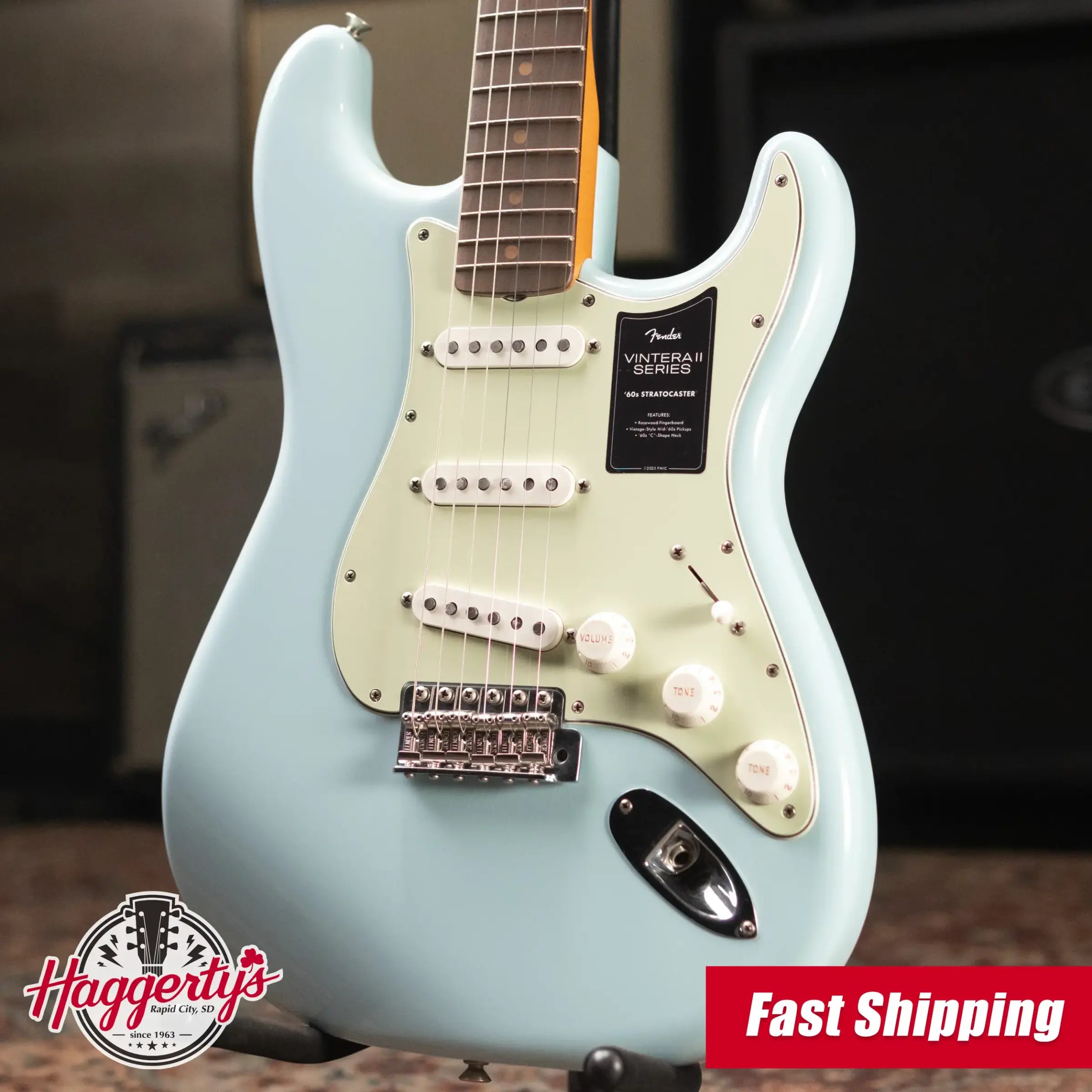 Fender Vintera II Road Worn '60s Stratocaster, Rosewood Fingerboard - Sonic Blue with Hardshell Case
