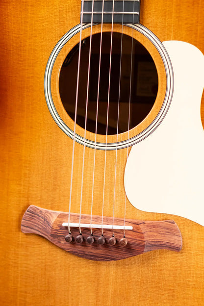 Taylor Gold Label 514e Super Auditorium Acoustic/Electric Guitar - Sunburst with Cream Pickguard and Hardshell Case