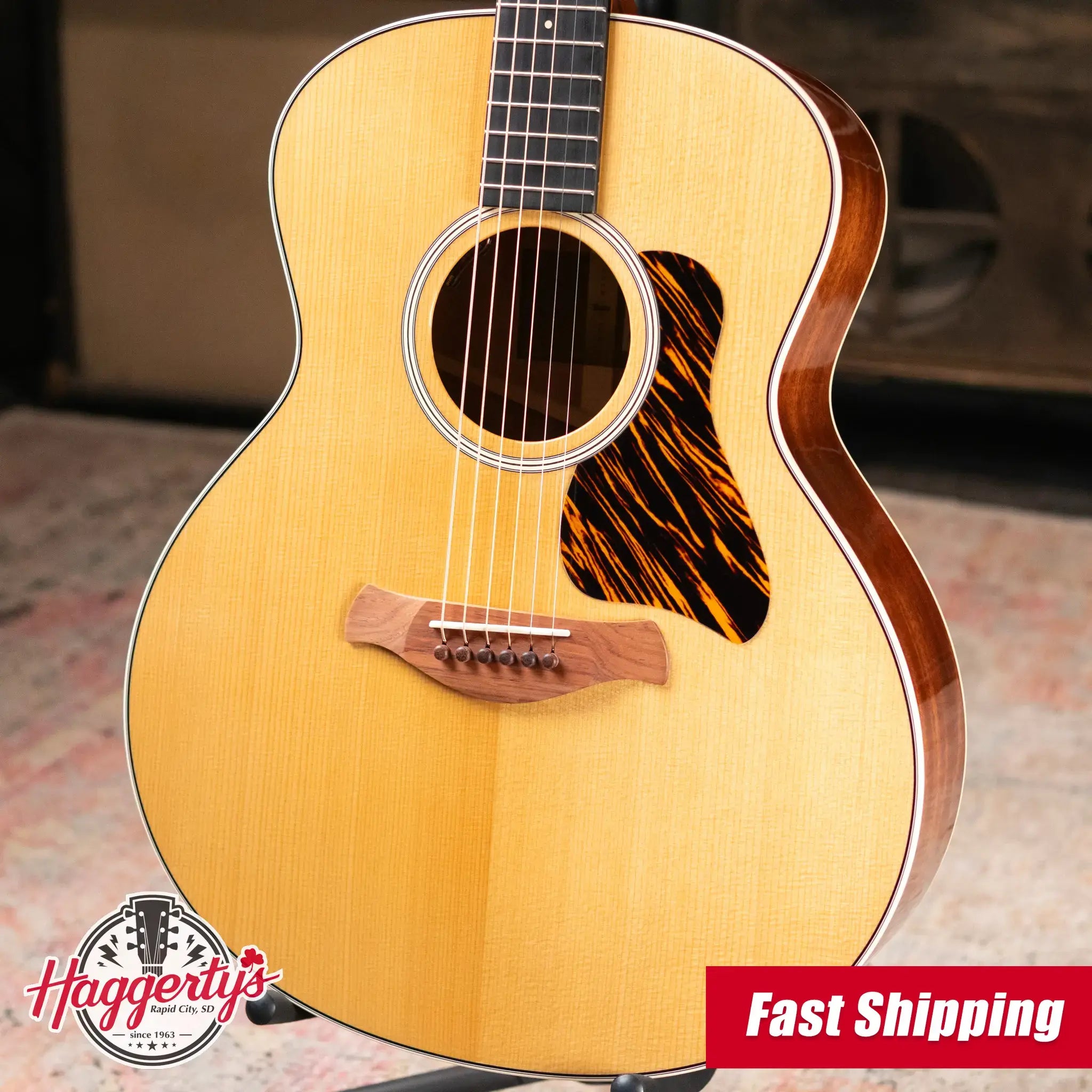 Taylor Gold Label 514e Super Auditorium Acoustic/Electric Guitar with Hardshell Case