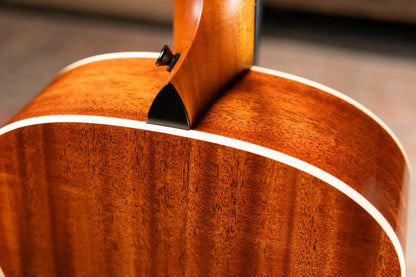 Taylor Gold Label 514e Super Auditorium Acoustic/Electric Guitar with Hardshell Case