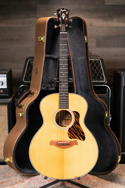 Taylor Gold Label 514e Super Auditorium Acoustic/Electric Guitar with Hardshell Case