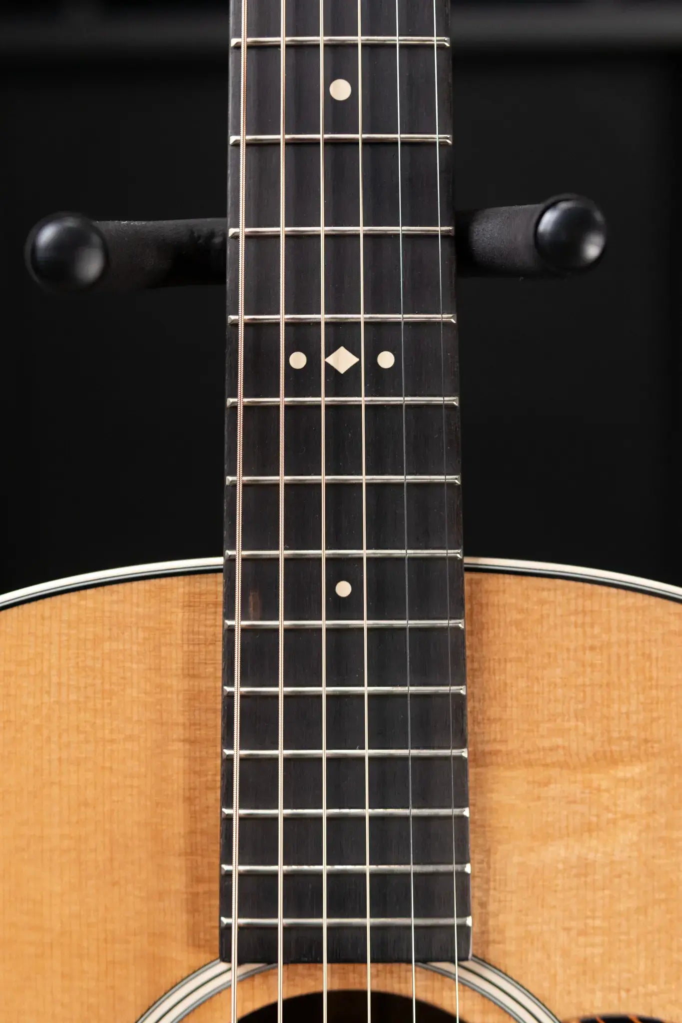 Taylor Gold Label 714e Super Auditorium Acoustic/Electric Guitar with Hardshell Case