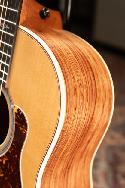 Taylor Gold Label 817e Grand Pacific Acoustic/Electric Guitar - Natural Top with Hardshell Case